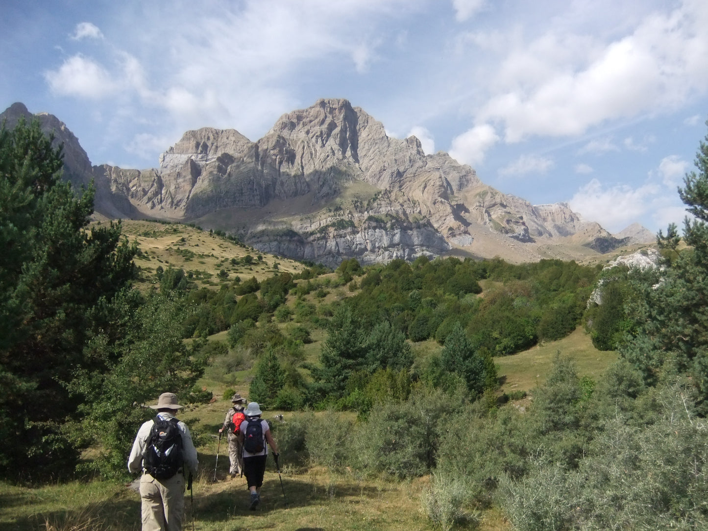 Hiking holiday in the Valley de Tena & Ordessa - Spanish Pyrenees