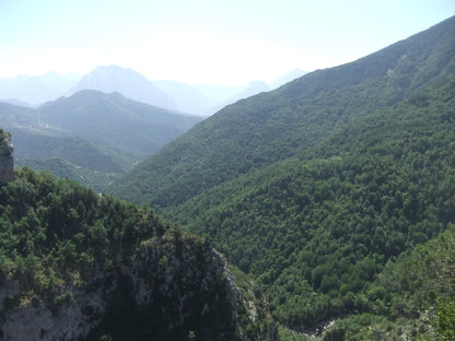 Bestue bespoke trekking holiday - Spanish Pyrenees