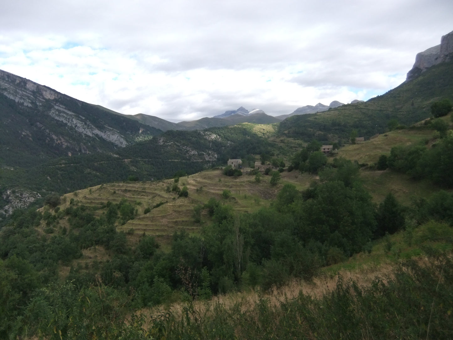 Bestue bespoke trekking holiday - Spanish Pyrenees