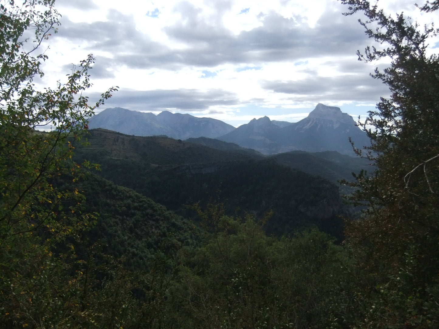 Bestue bespoke trekking holiday - Spanish Pyrenees