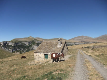 Bestue bespoke trekking holiday - Spanish Pyrenees