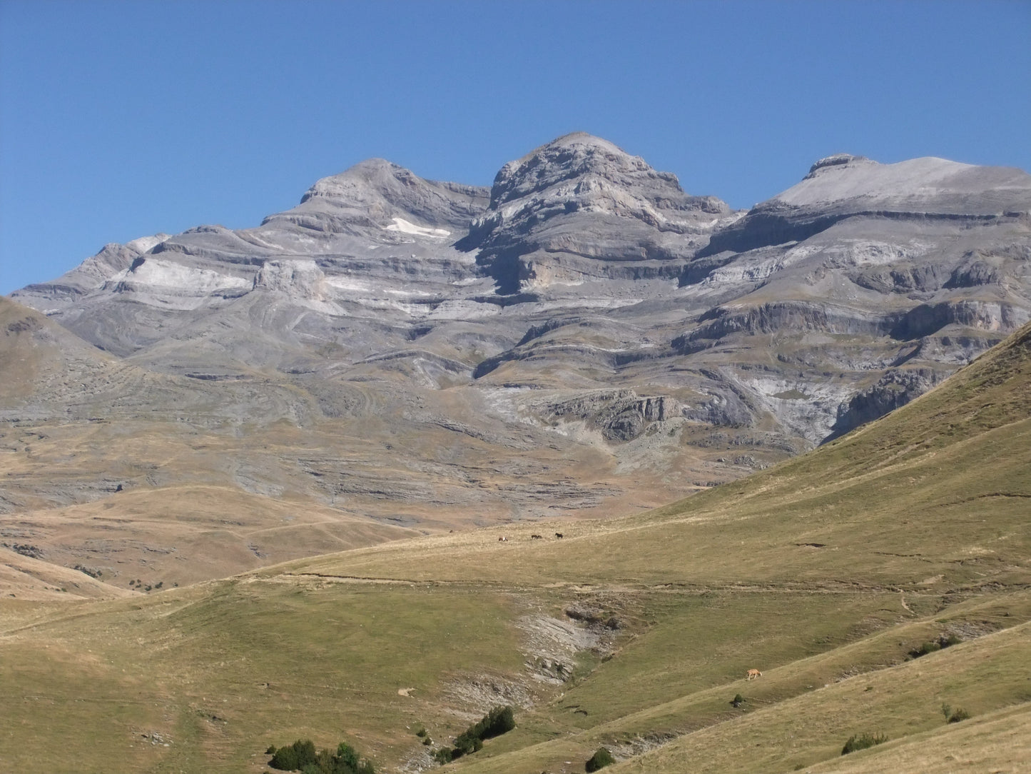 Bestue bespoke trekking holiday - Spanish Pyrenees