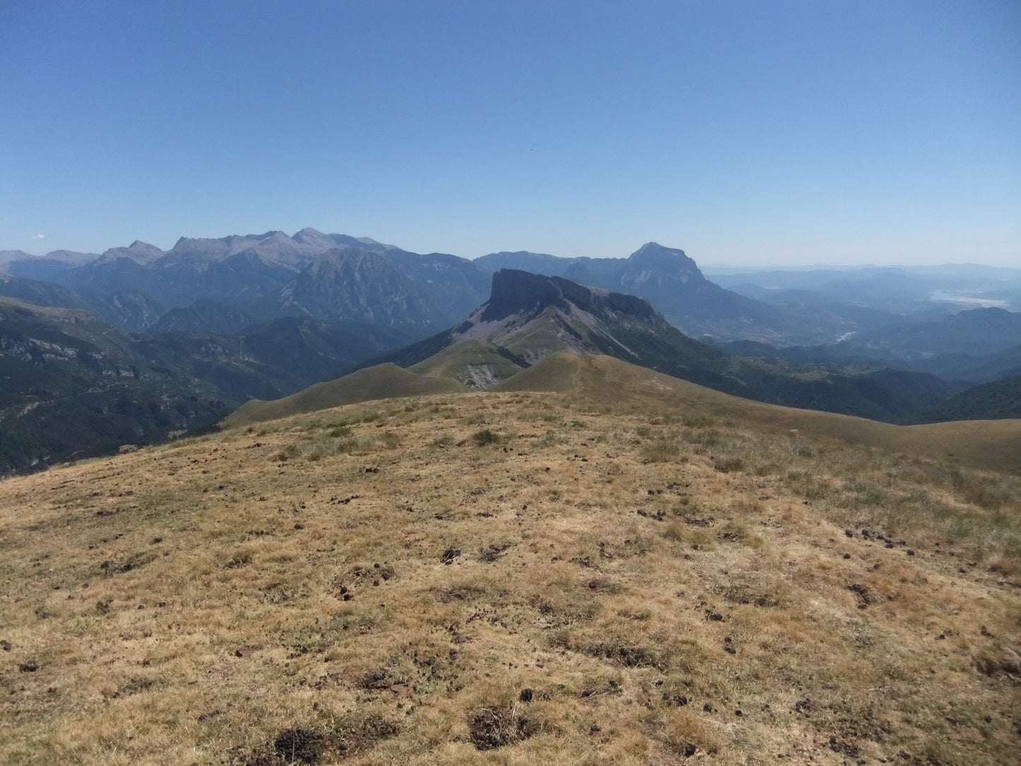 Bestue bespoke trekking holiday - Spanish Pyrenees