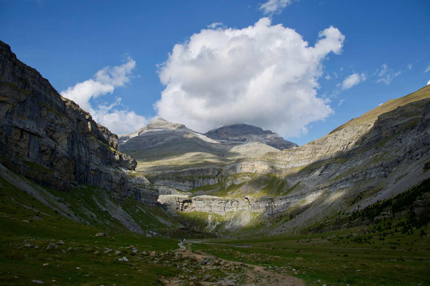Hiking holiday in the Valley de Tena & Ordessa - Spanish Pyrenees